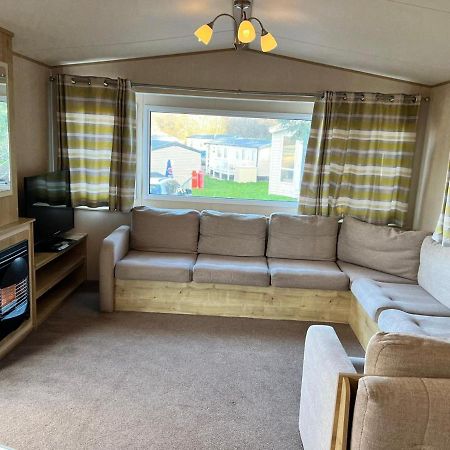 Blackpool Caravan In Haven Marton Mere Holiday Park Esterno foto