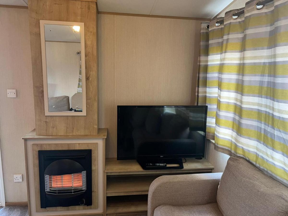 Blackpool Caravan In Haven Marton Mere Holiday Park Esterno foto